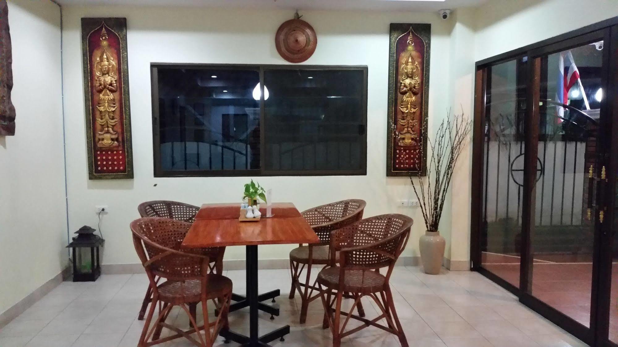 Villa Oranje Chiang Mai Luaran gambar
